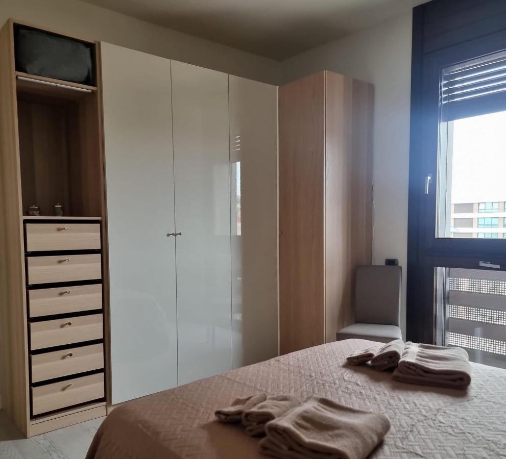 Santa Gilla Apartment Cagliari Buitenkant foto