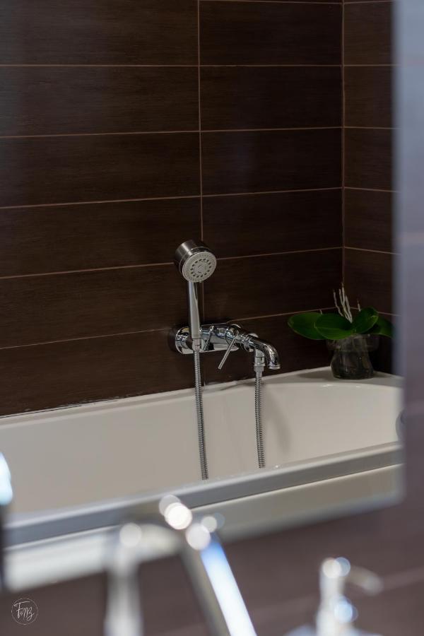 Santa Gilla Apartment Cagliari Buitenkant foto