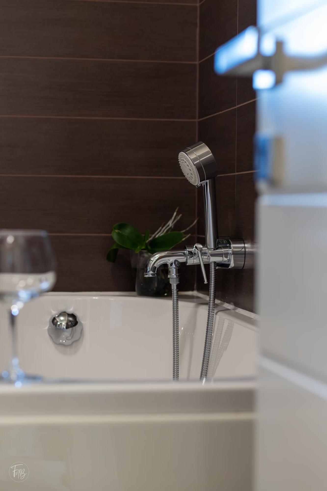 Santa Gilla Apartment Cagliari Buitenkant foto